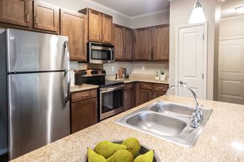 Appliances in the kitchen at Harbor Island Apartments, Memphis, TN